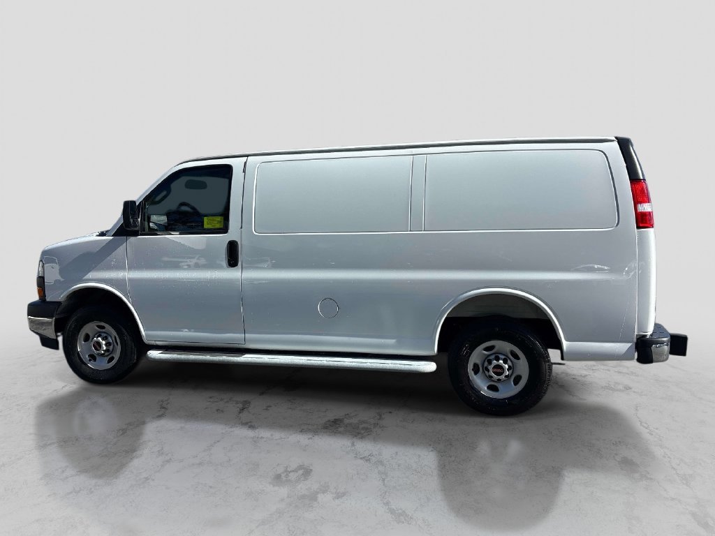 Used 2025 White GMC Work Van image 2