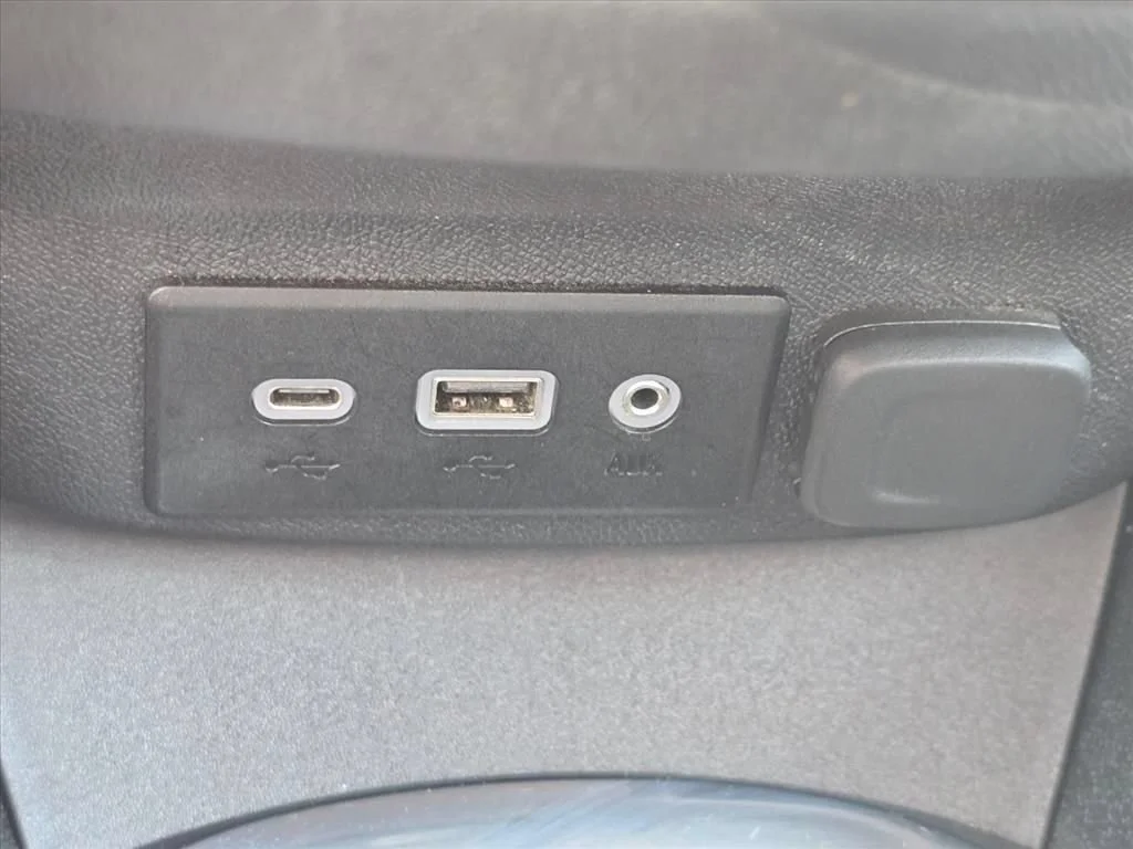 Used 2023 Summit White Chevrolet LT image 18
