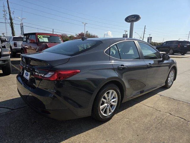 Used 2025 Midnight Black Metallic Toyota LE image 5