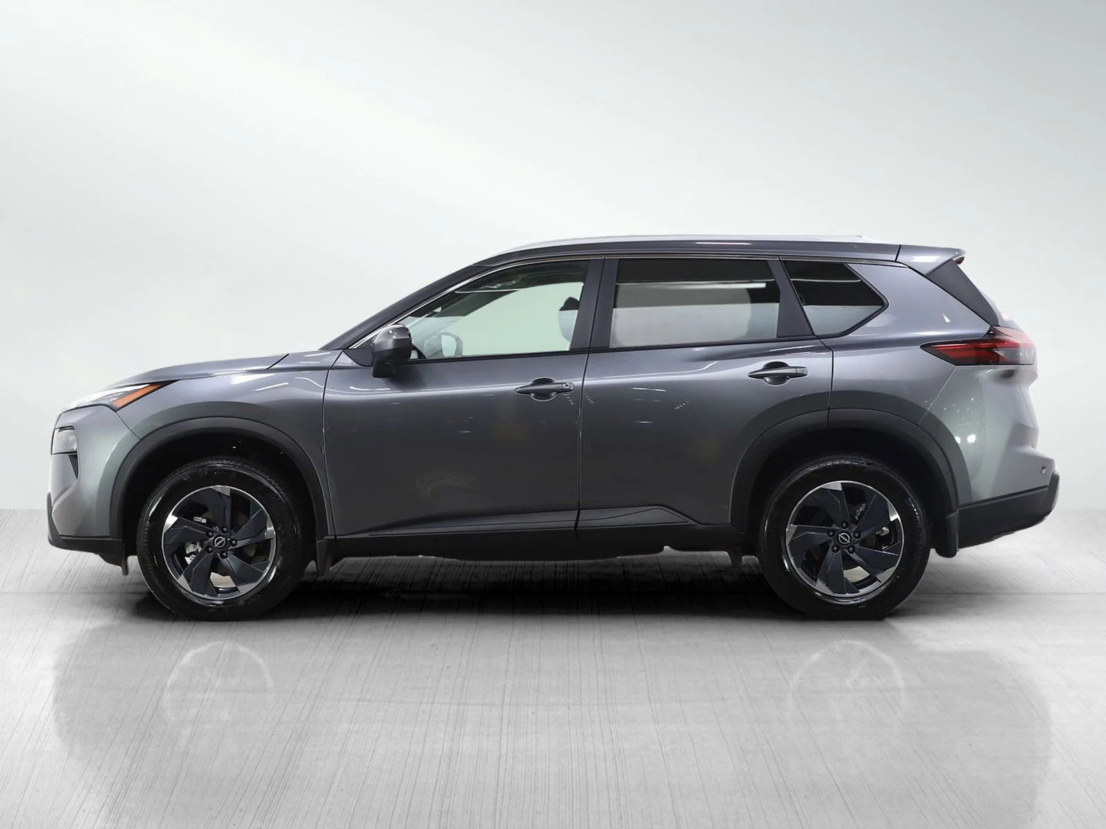 Used 2026 Nissan Rogue SV with VIN JN8BT3BB3TW373135 for sale in Burnsville, Minnesota