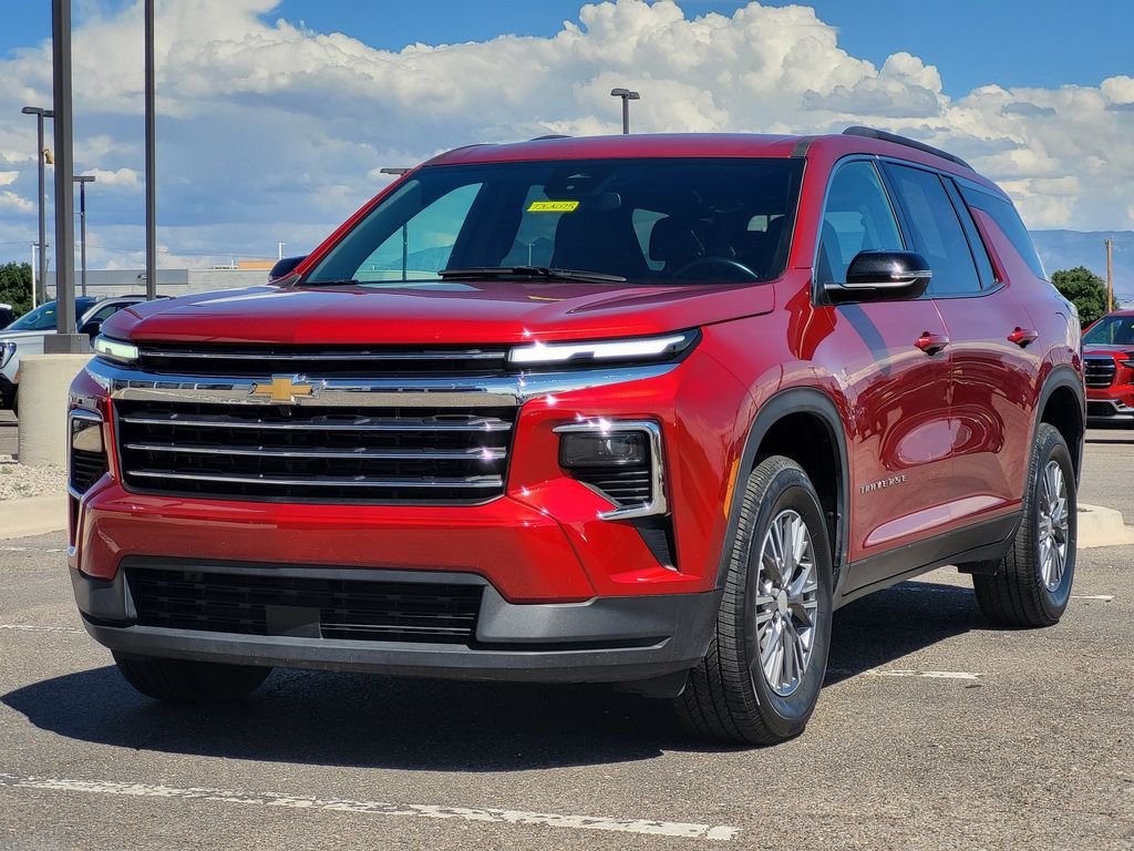 Used 2025 Radiant Red Tintcoat Chevrolet LT image 4