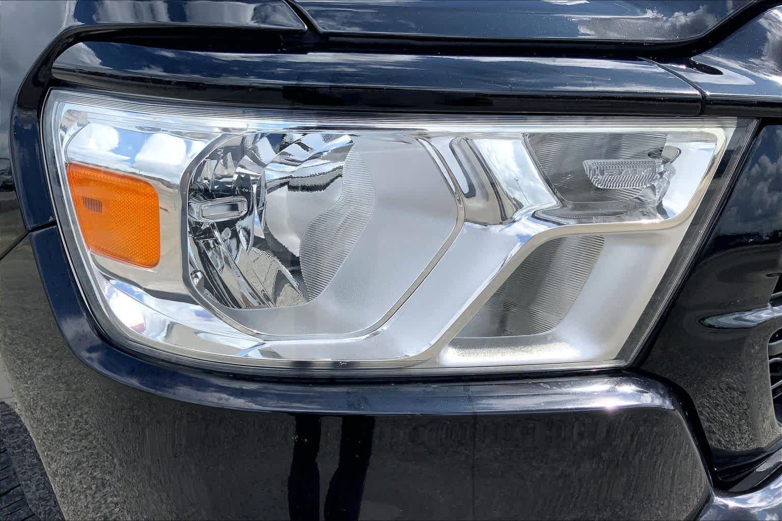 Used 2022 Diamond Black Crystal Pearlcoat Ram Lone Star image 27