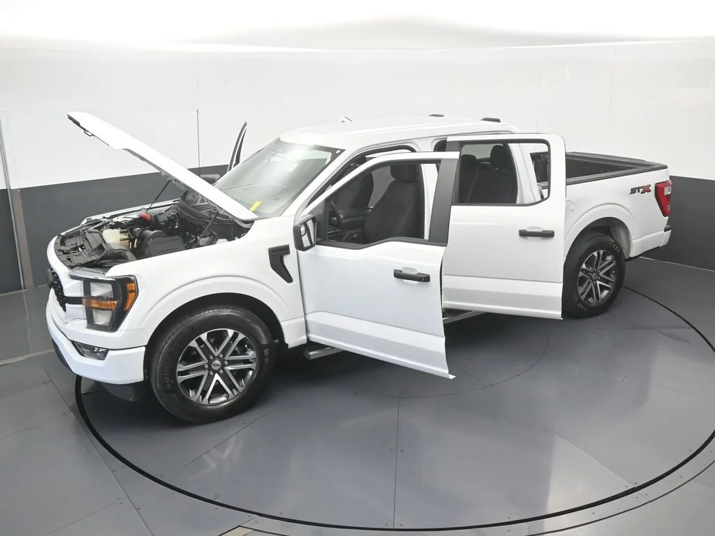 Used 2023 Oxford White Ford XL image 48