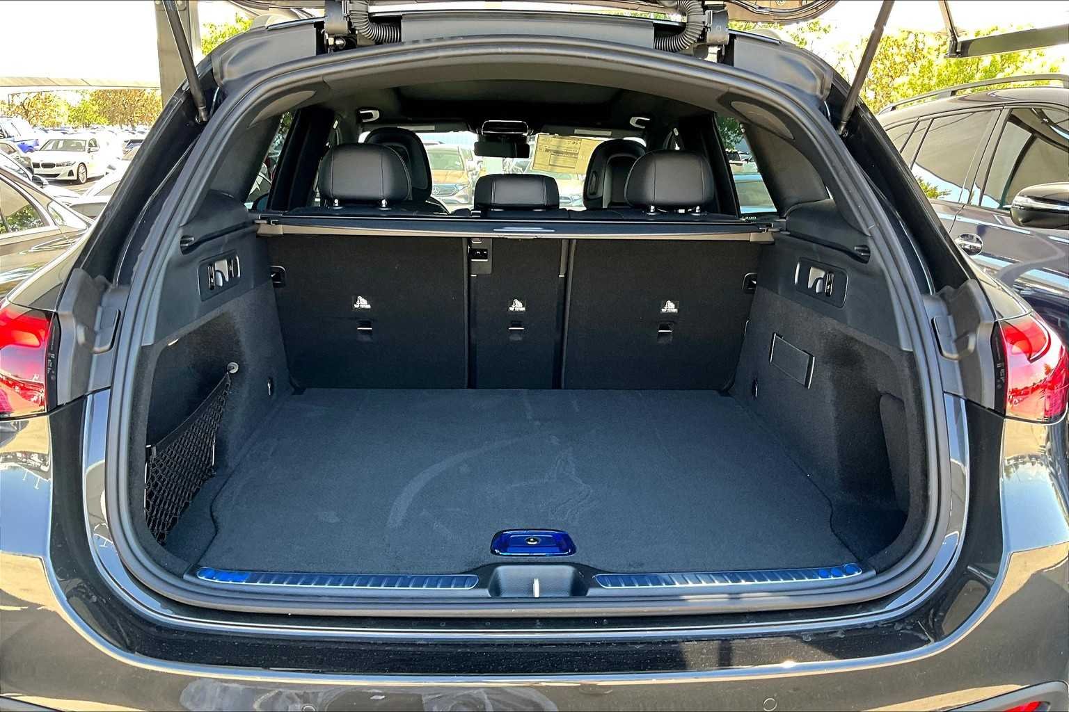 New 2026 Graphite Grey Metallic Mercedes-Benz GLC 300 image 14