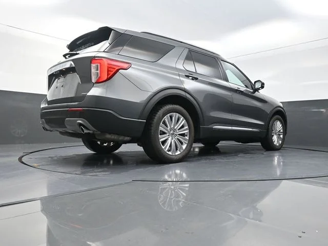 Used 2023 Gray Ford Limited image 37