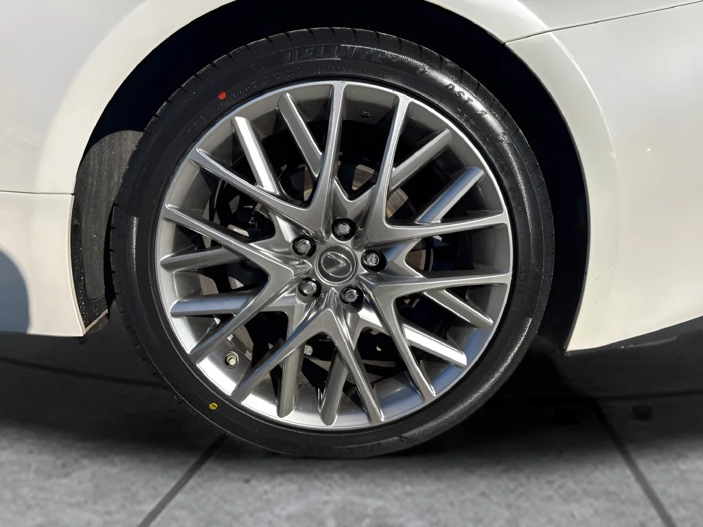 Used 2020 White Lexus 300 image 31