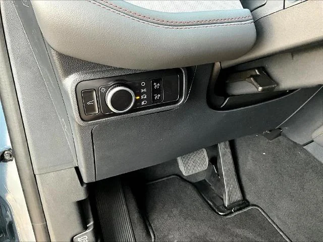 New 2027 Vapor Blue Metallic Ford Active image 72