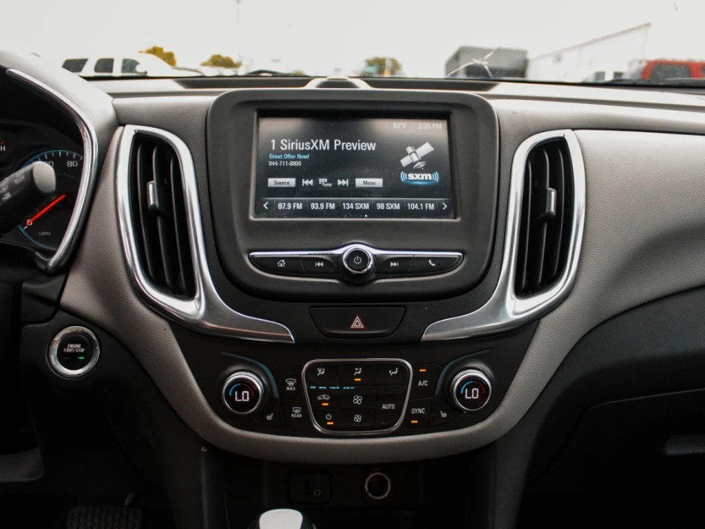 Used 2018 Iridescent Pearl Tricoat Chevrolet LT image 17