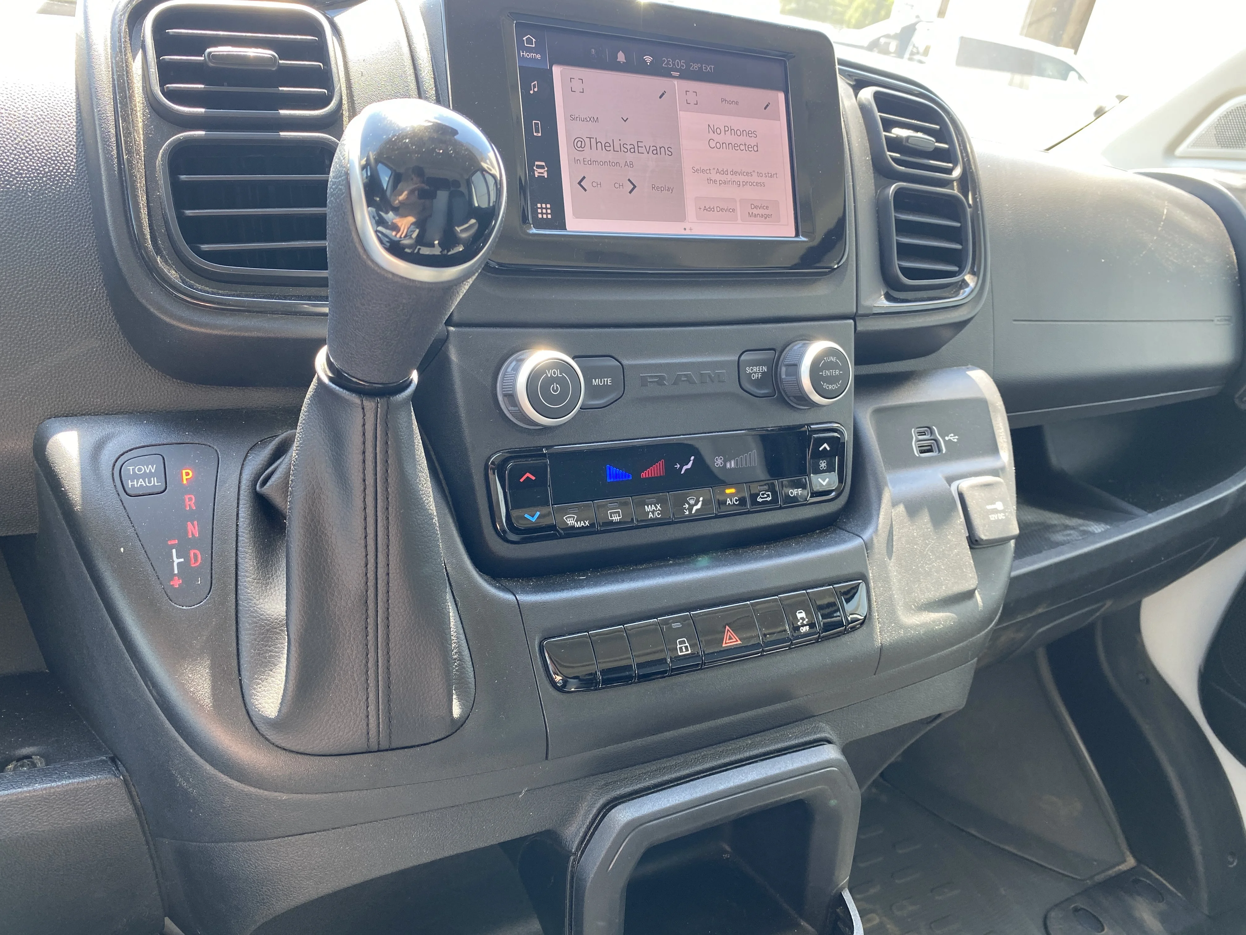Used 2025 White Ram Tradesman 2500 High Roof 136 WB * RADAR CRUISE * APPLE CARPLAY/ANDROID AUTO * image 14