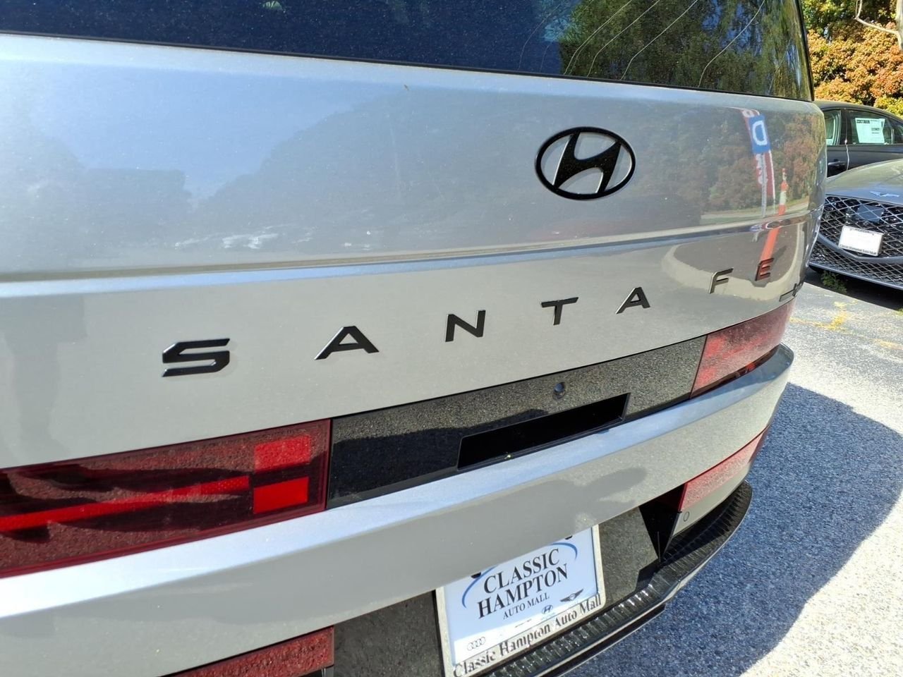 New 2026 Shimmering Silver Hyundai Calligraphy image 9