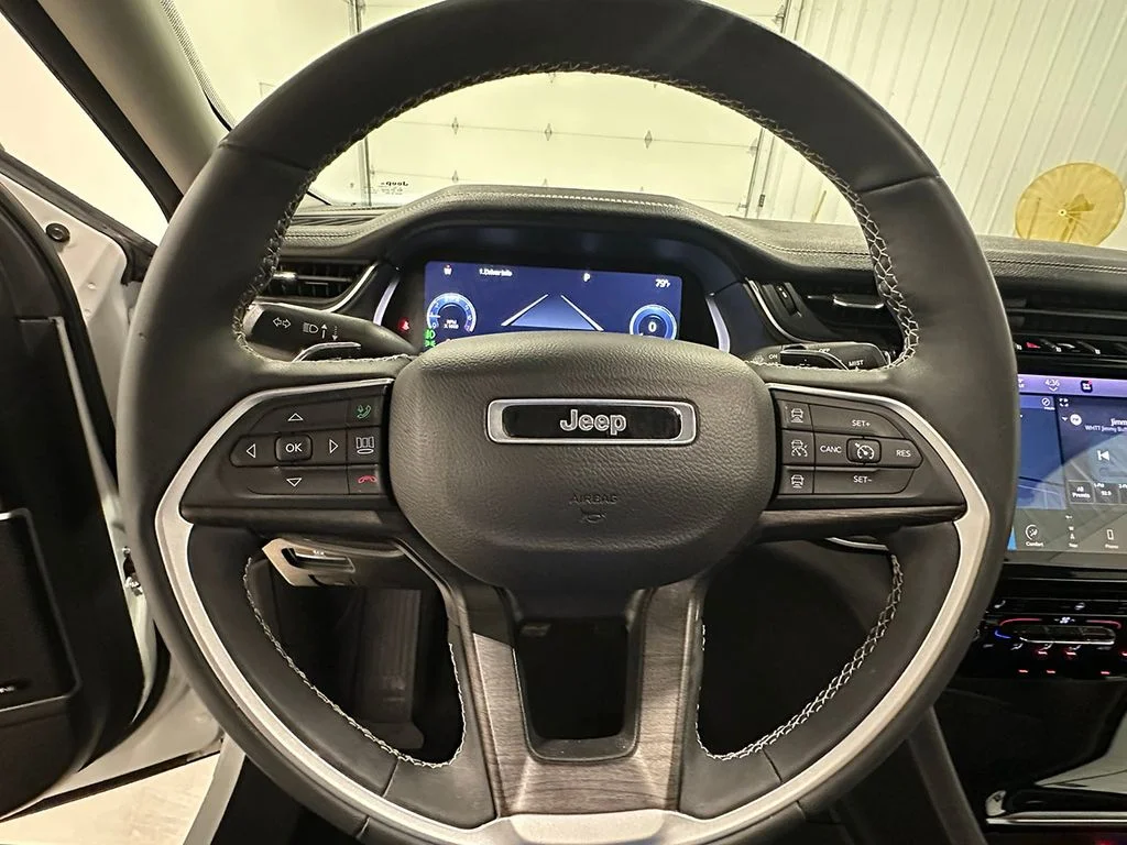 Used 2023 White Jeep Limited image 37