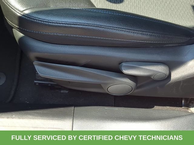 Used 2024 Red Jeep Latitude image 26