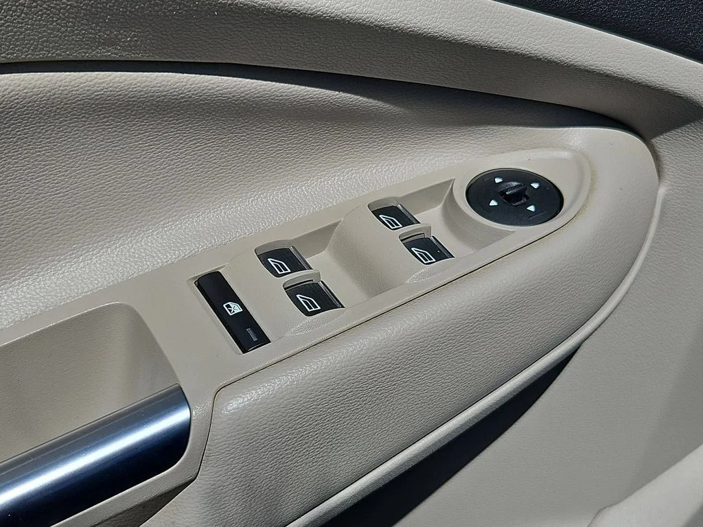 Used 2017 Lightning Blue Metallic Ford Titanium image 11