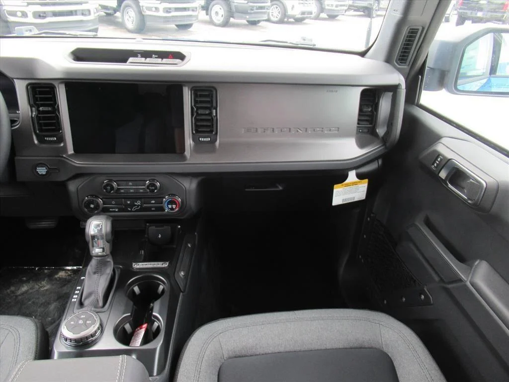 2025 Ford Bronco 4-Door Base - Photo 21