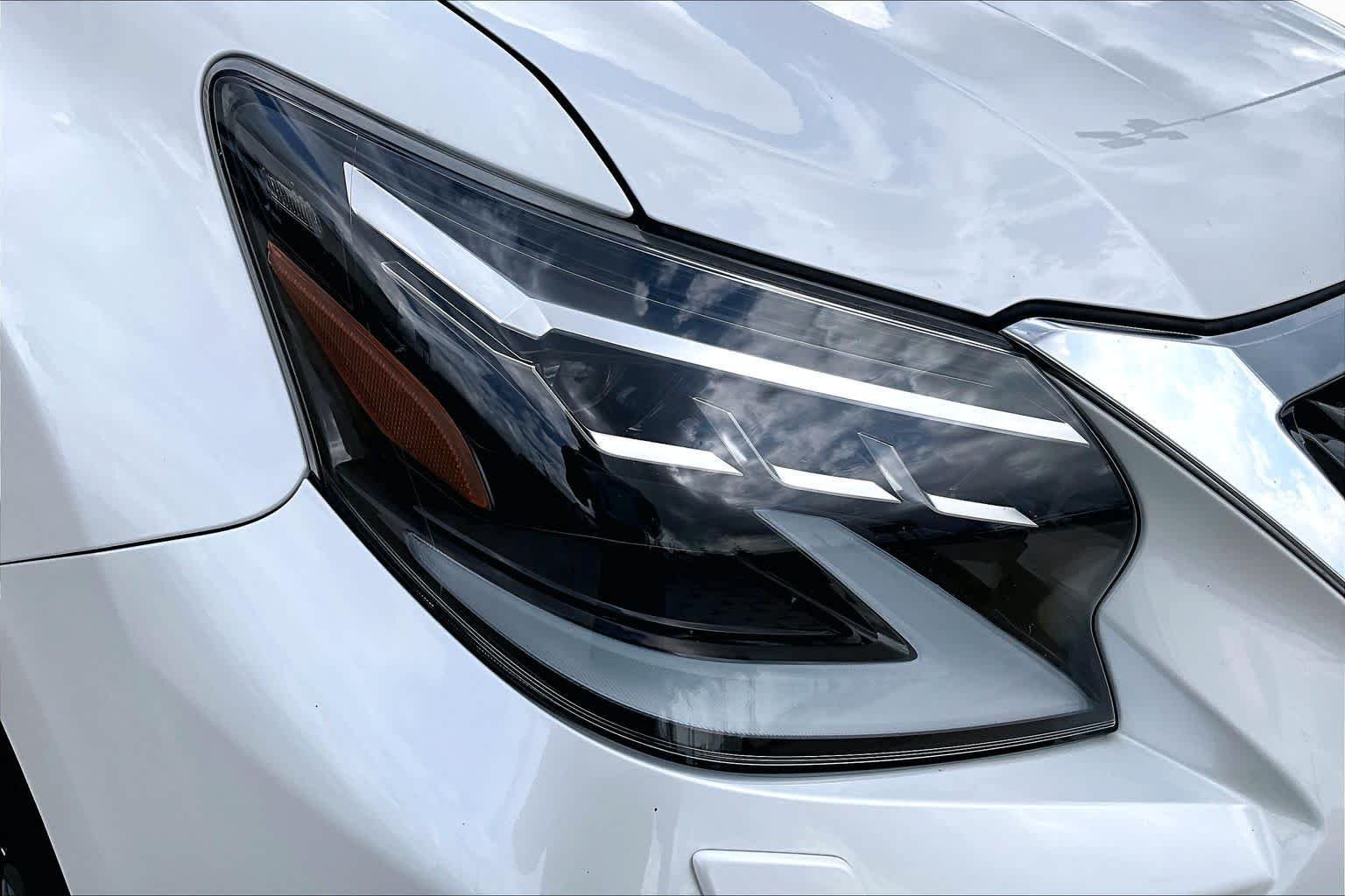 Used 2020 Starfire Pearl Lexus Premium image 28