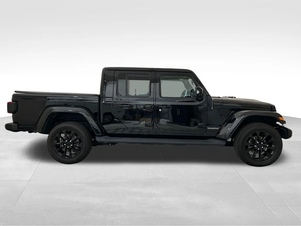 Used 2023 Black Jeep Overland image 8
