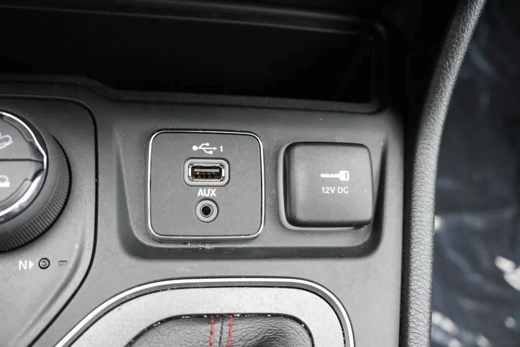 Certified Used 2022 Gray Jeep Trailhawk image 31
