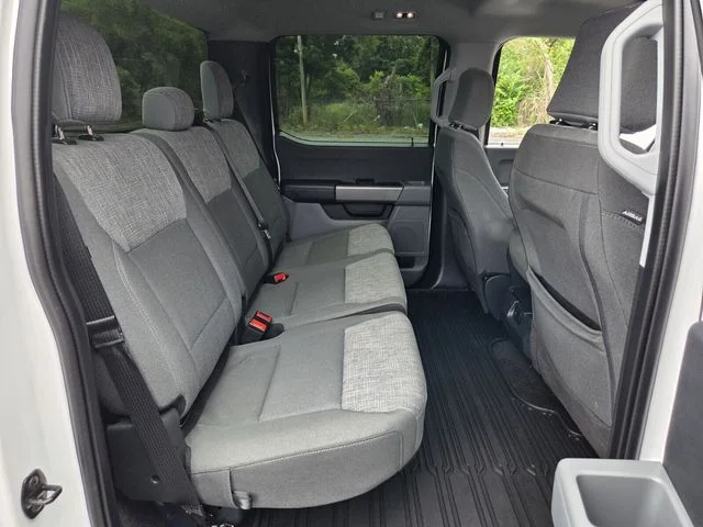 Used 2022 White Ford XLT image 14
