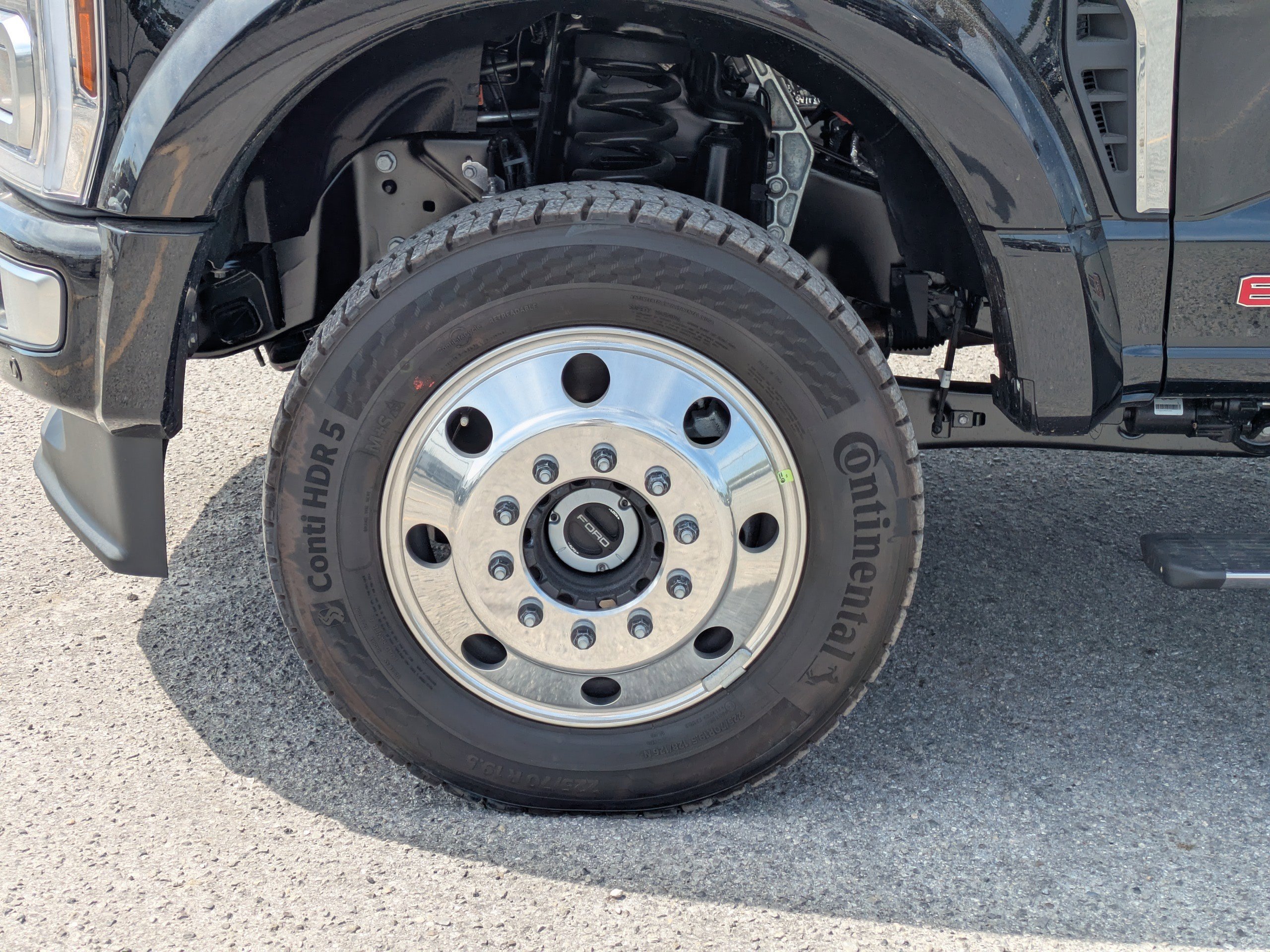Used 2026  Ford Platinum image 13