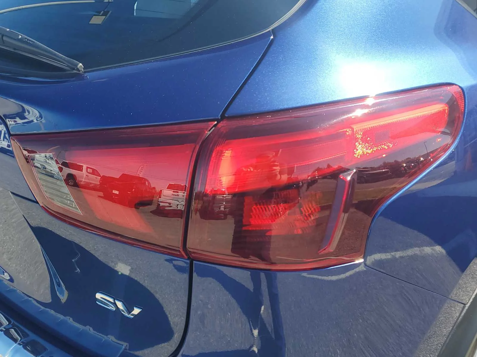 Used 2019  Nissan SV image 6