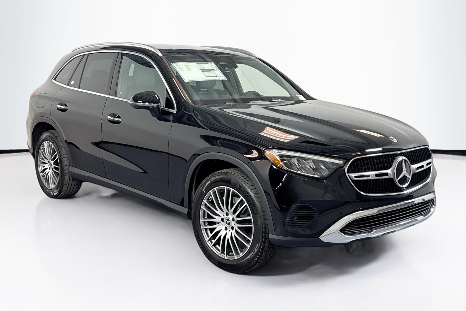 New 2026 Black Mercedes-Benz GLC 300 image 3