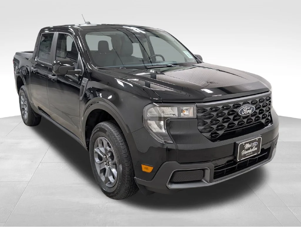 New 2026 Shadow Black Ford XLT image 5