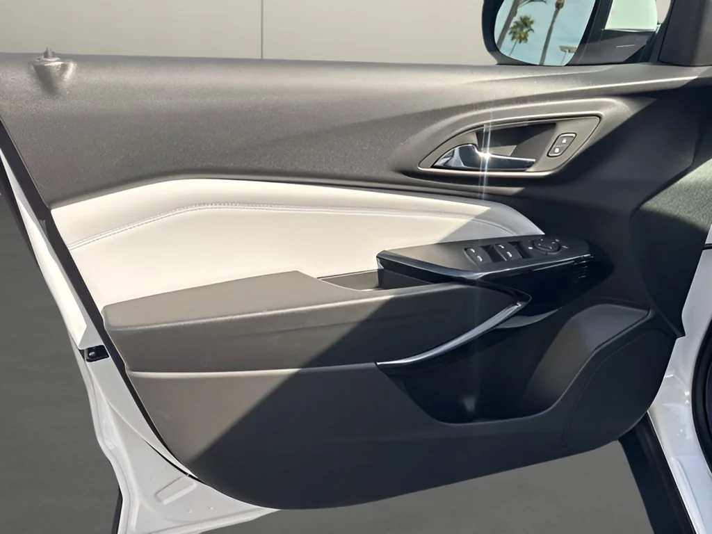 New 2026 Summit White Chevrolet LT image 9
