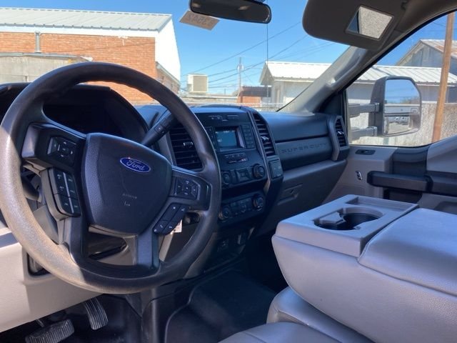Used 2021 White Ford XL image 11