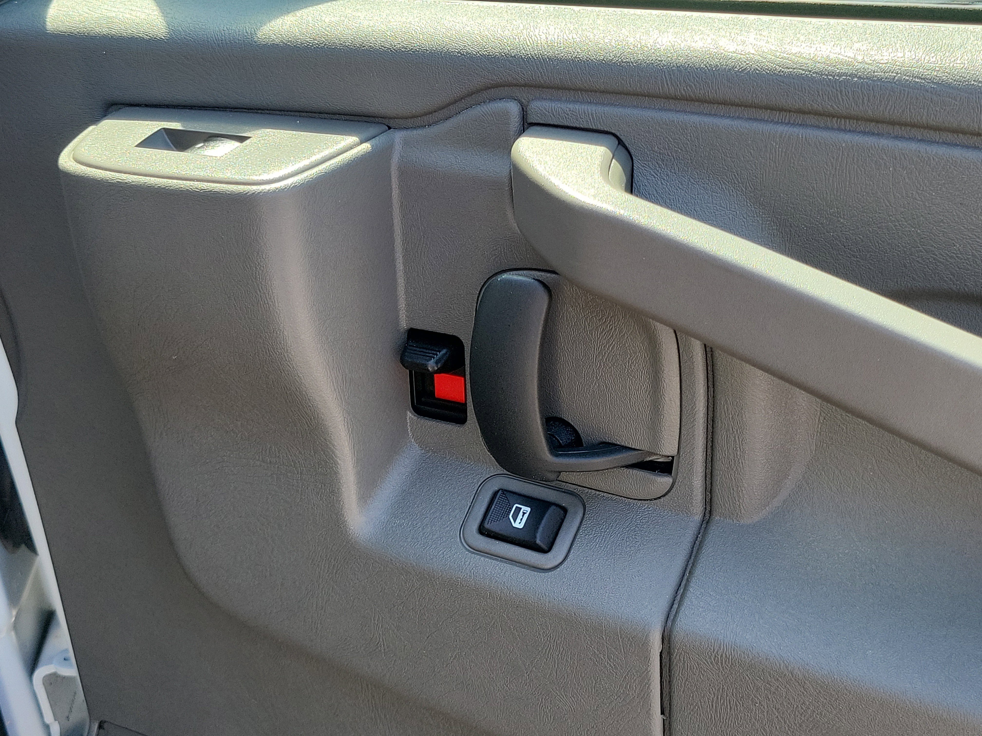 Used 2025 White Chevrolet Work Van image 10