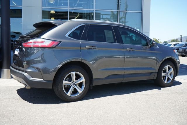 Used 2019 Gray Ford SEL image 9