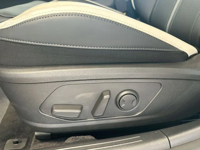 New 2026 Snow White Pearl Kia GT-Line image 16