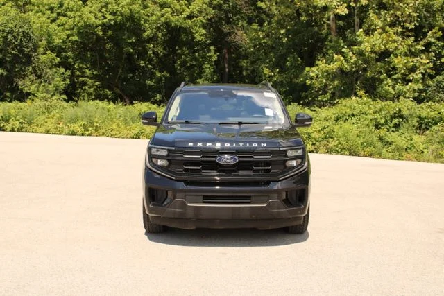 Used 2025 Black Ford Active image 2