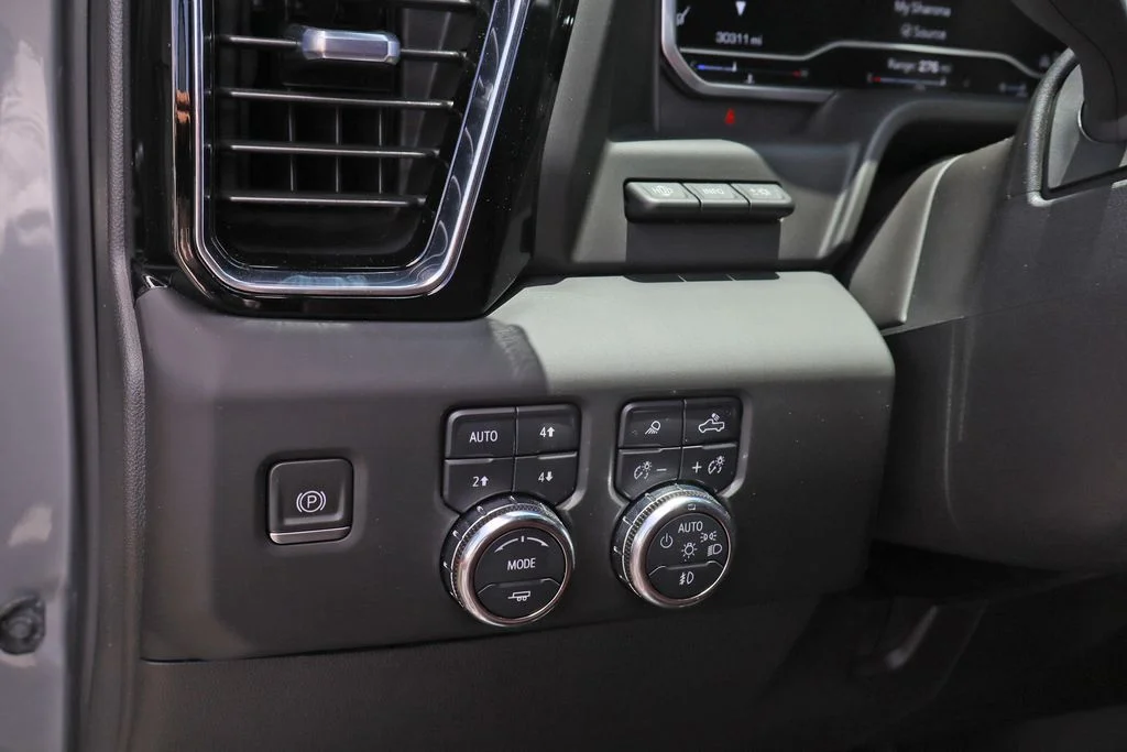 Used 2024 Silver GMC Denali Ultimate image 13
