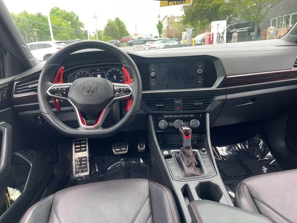 Used 2022 Gray Volkswagen 2.0T Autobahn image 11