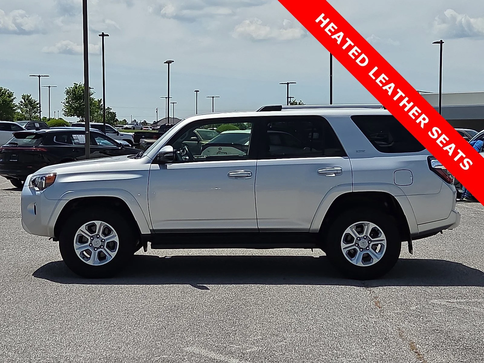 Used 2022 Classic Silver Metallic Toyota SR5 Premium image 3