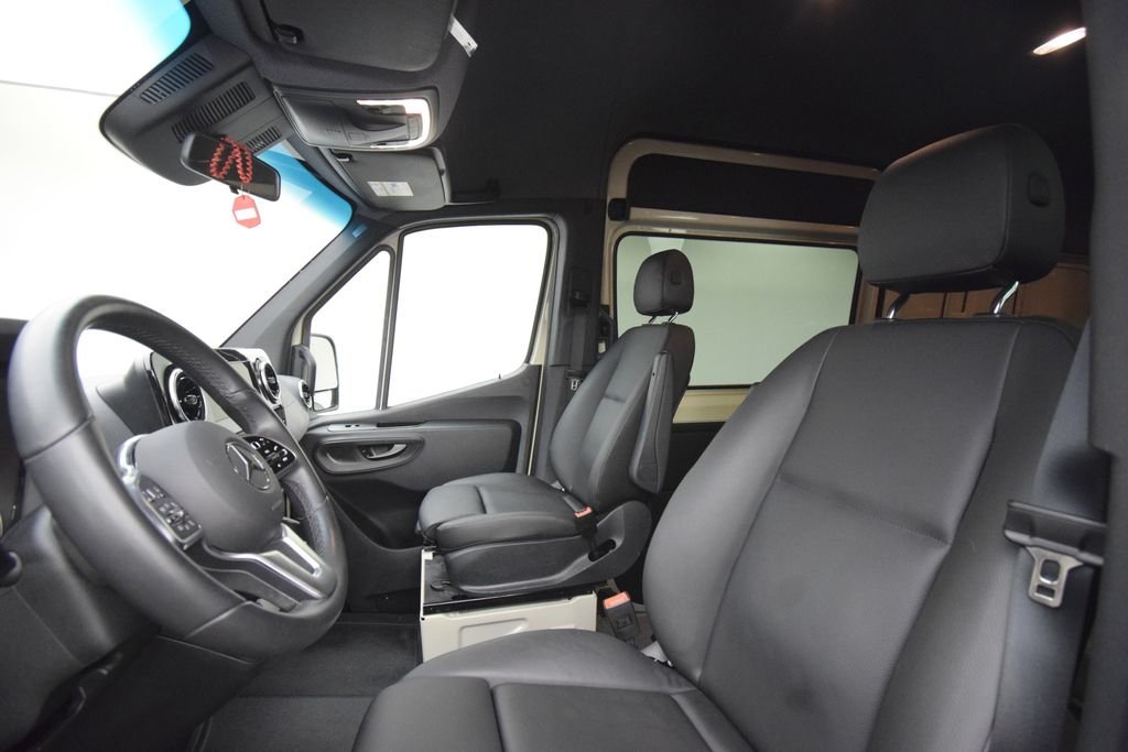 Used 2024 Pebble Gray Mercedes-Benz Cargo 144 WB image 18