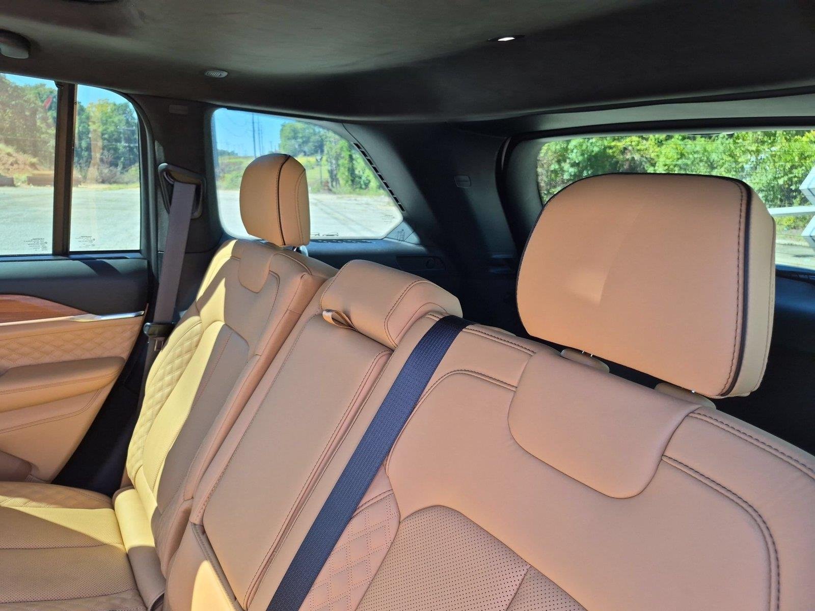 Used 2026 Bright White Clearcoat Jeep Summit image 27