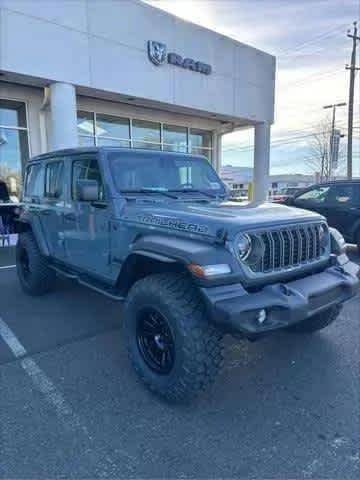 Used 2025 Anvil Clearcoat Jeep Sport S image 6
