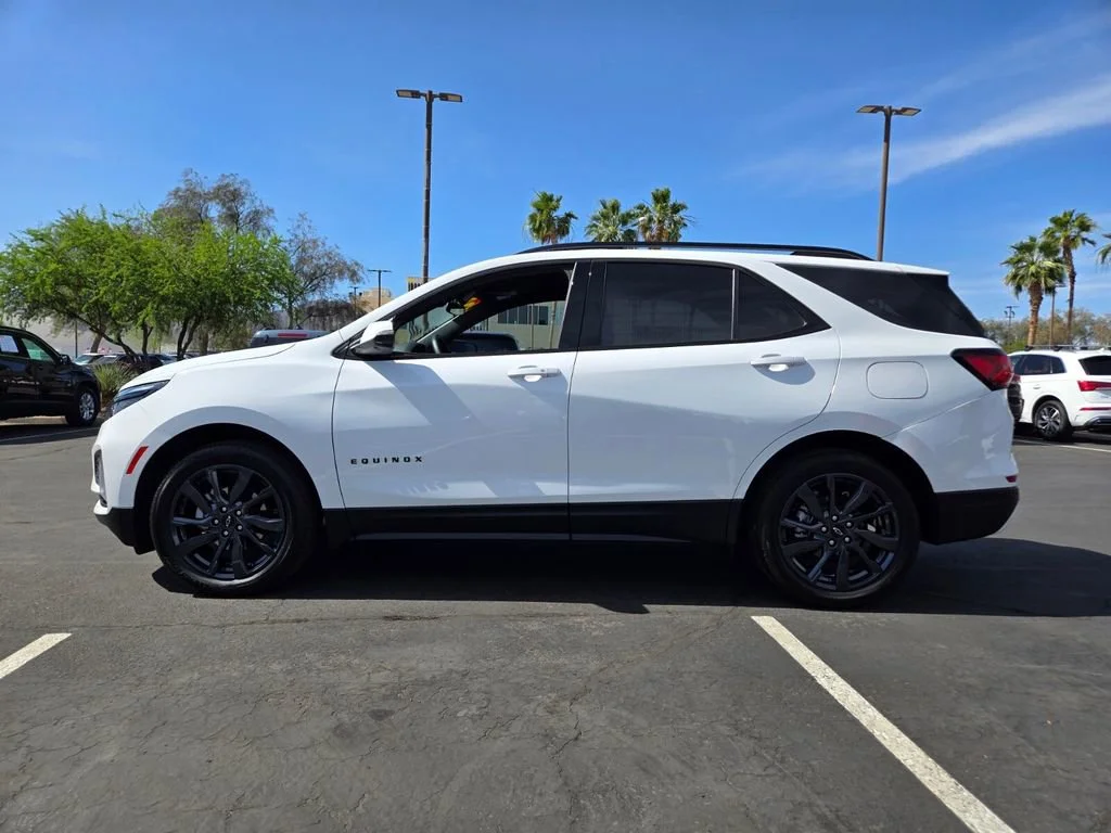Used 2024 Summit White Chevrolet RS image 3