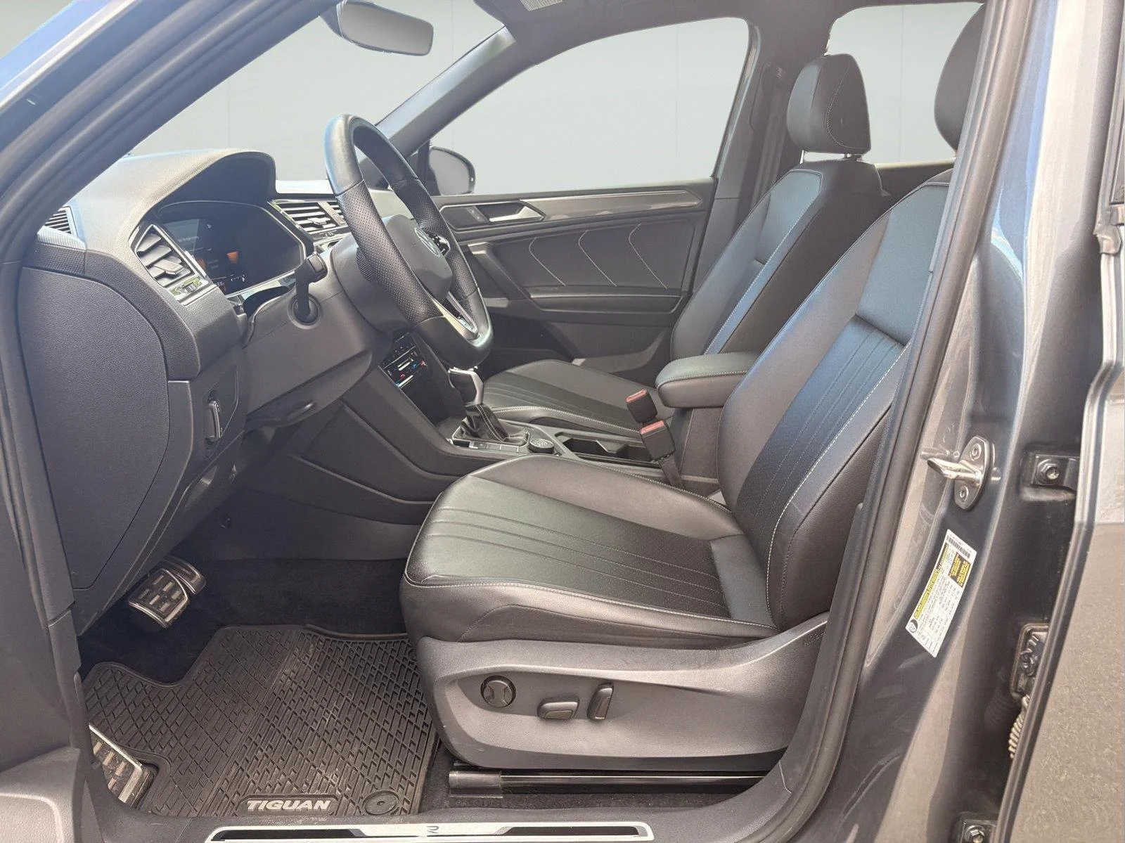 Used 2023 Platinum Gray Metallic Volkswagen SE R-Line Black image 8