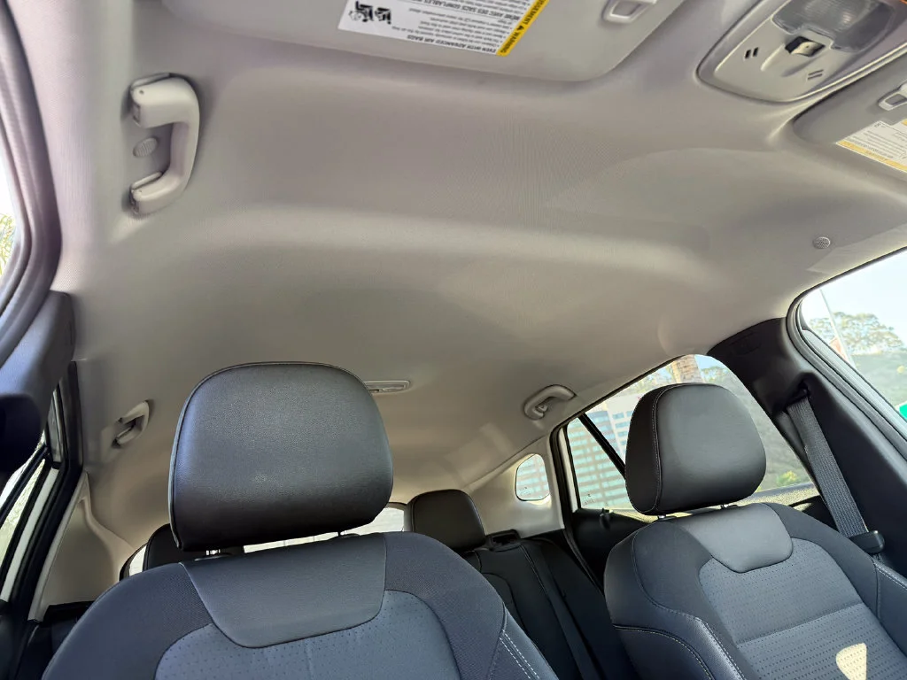 Used 2026 Summit White Chevrolet LT image 17