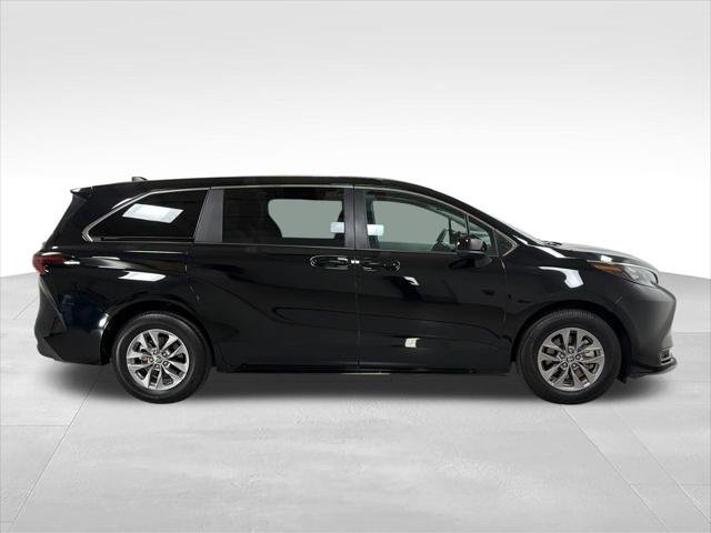Certified Used 2026 MIDNIGHT BLACK METAL Toyota LE image 6