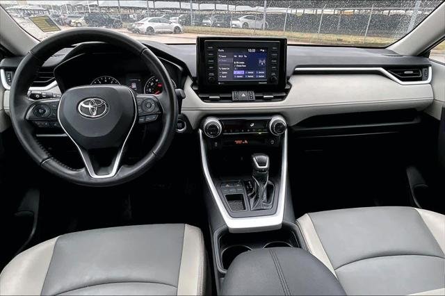 Certified Used 2021 MIDNIGHT BLACK METALLIC Toyota  image 15