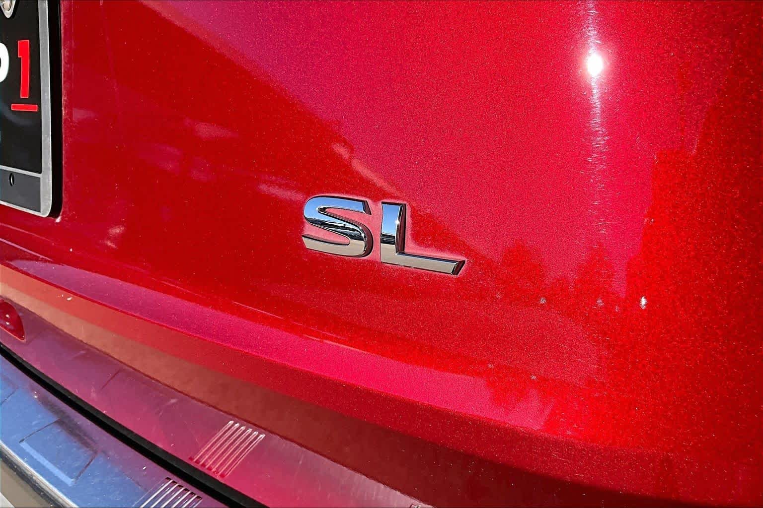 Used 2021 Scarlet Ember Tintcoat Nissan SL image 10