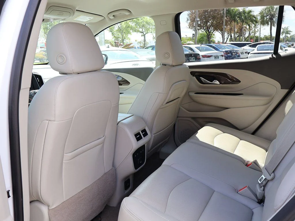 Used 2020 White GMC Denali image 35