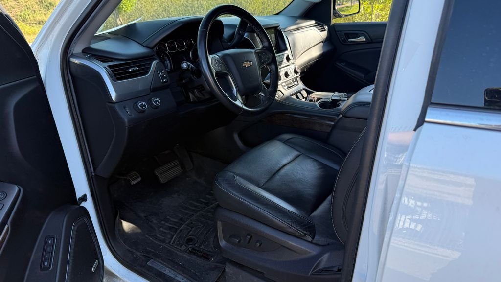 Used 2018 White Chevrolet LT image 3