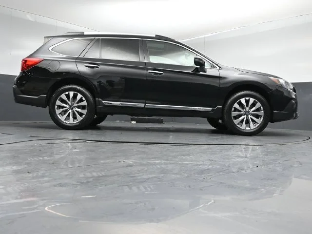 Used 2019 Crystal Black Silica Subaru 2.5i image 45