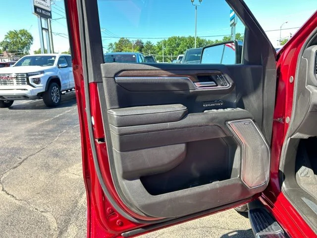 Used 2024 Red Chevrolet High Country image 25