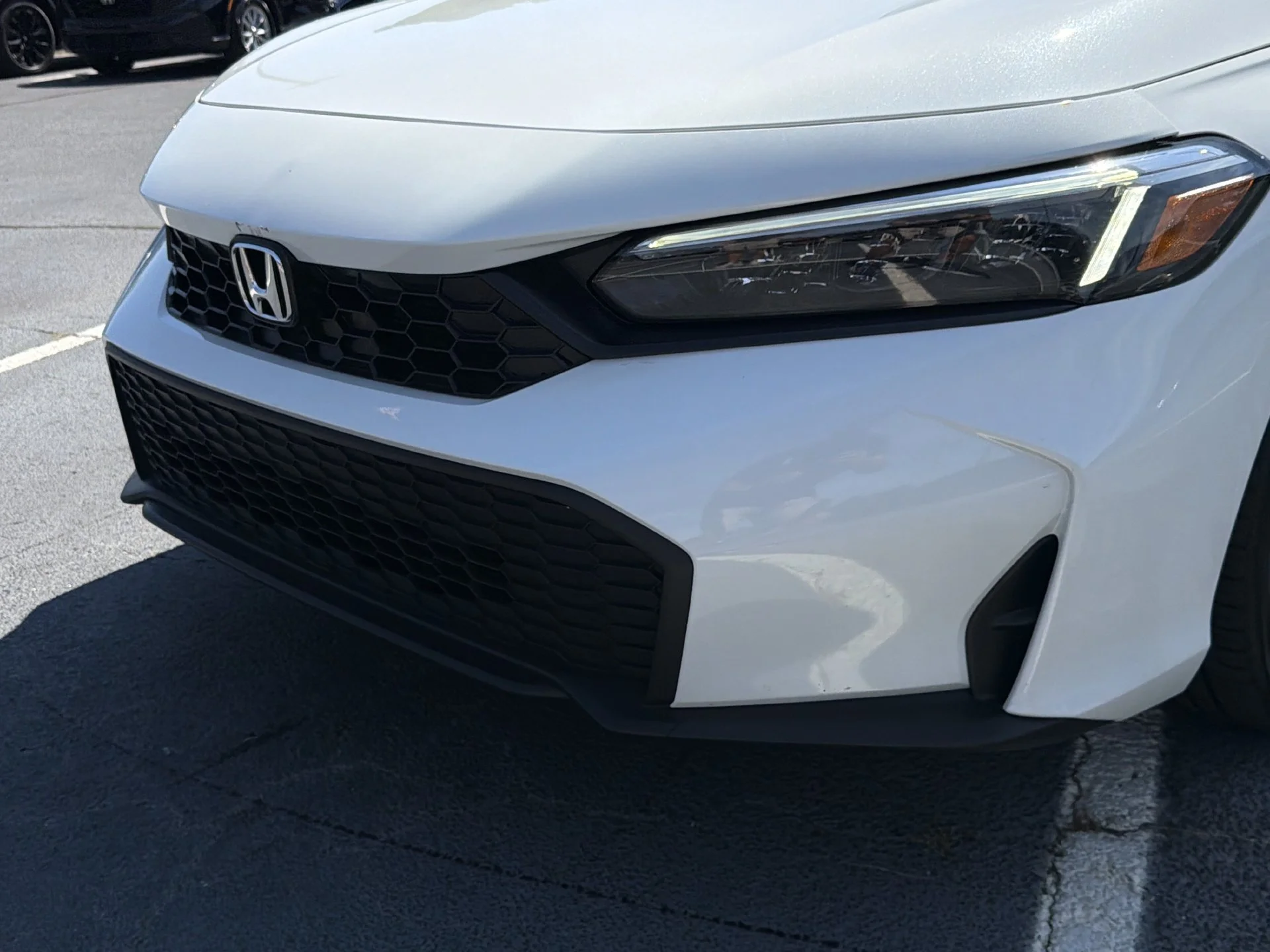 Certified Used 2025 Platinum White Pearl Honda Sport image 29