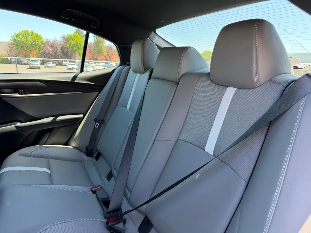 Used 2025 Underground Toyota SE image 30